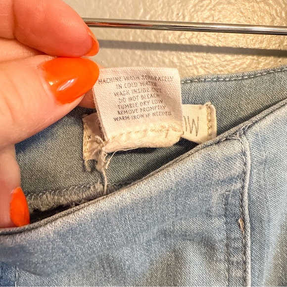 Sky and Sparrow Light Wash Denim Mini Skirt Womens Medium - Picture 3 of 5